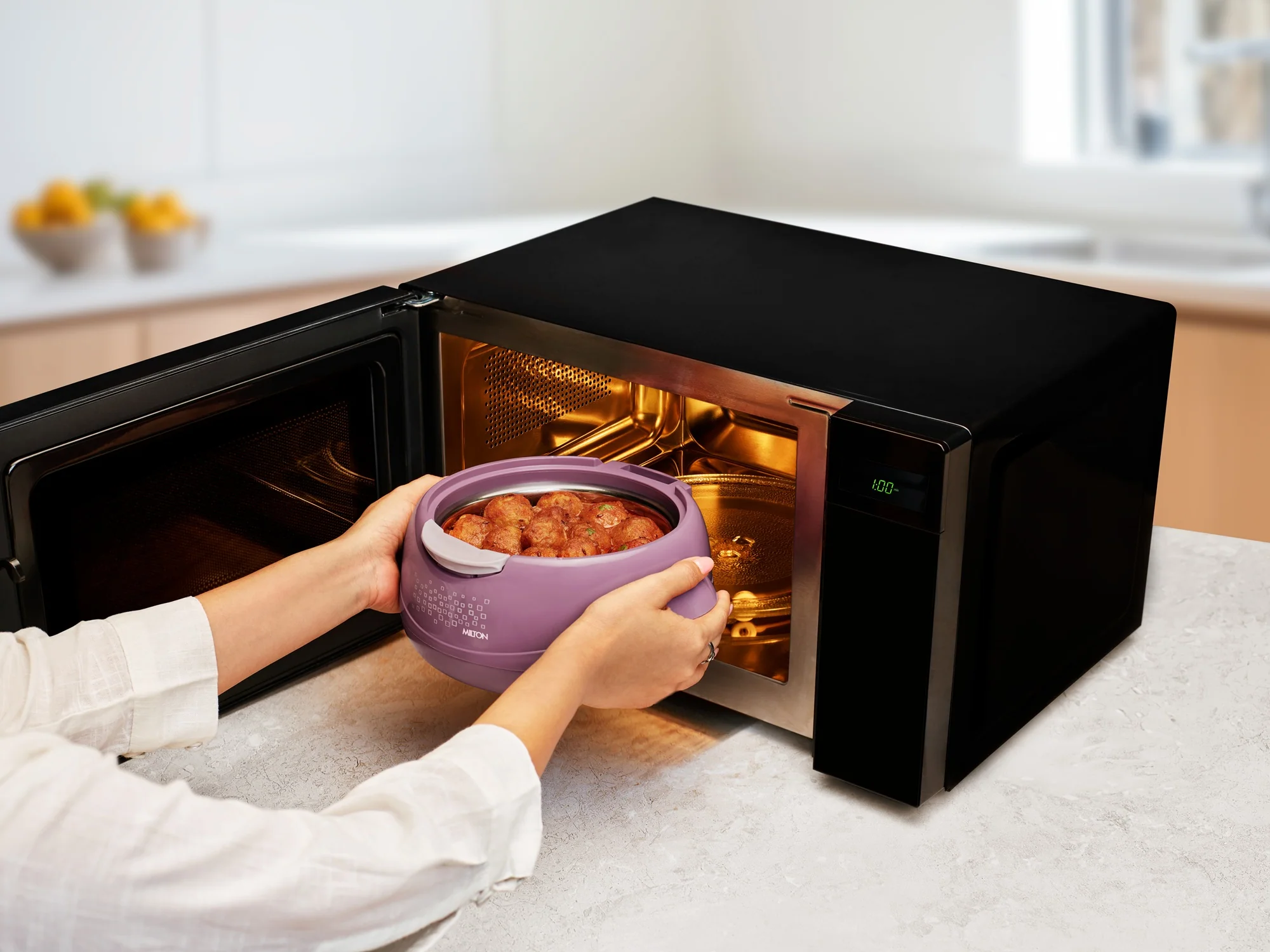 Microwow One Touch Casserole (Milton) - Image 2